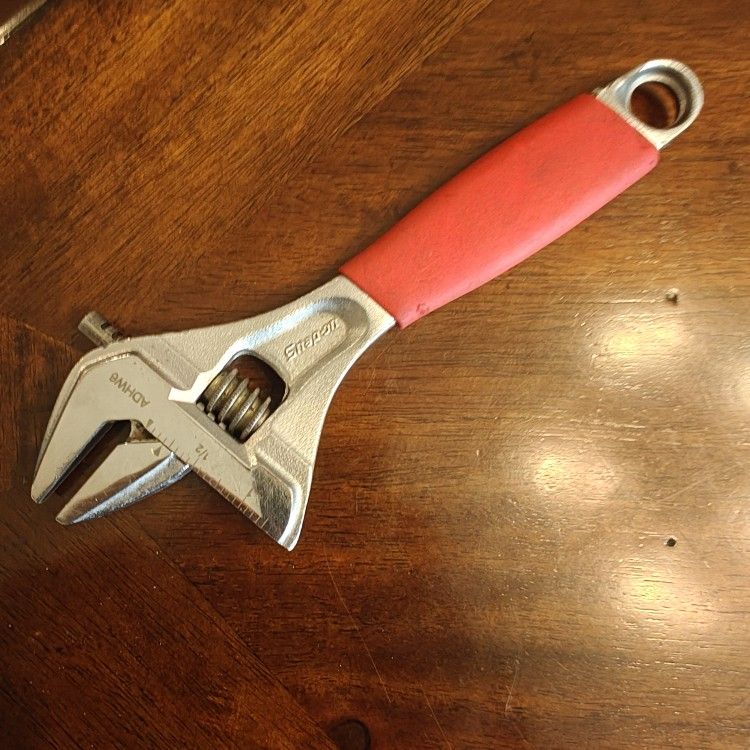 Snap On White Adjustable 6 Inch Wrench
