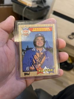 1987 Topps #604 Fernando Valenzuela LA Dodgers AllStar Autographed Baseball Card