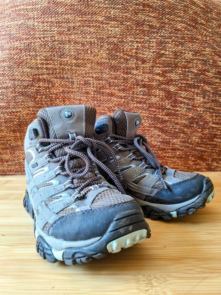 Merrell Moab 2 Mid-GTX Gore-Tex, Women's Size 6 Hiking Boots