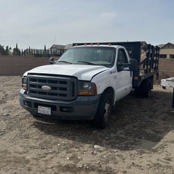 Flatbed truck