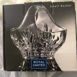 Royal Limited  Small Crystal Basket Foxchase 