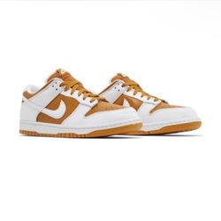 Nike Dunk Low https://offerup.com/redirect/?o=Q08uSlA= 'Reverse Curry'