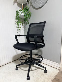 Desk chair, office chair