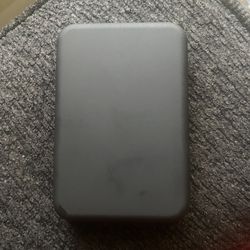 Magnetic wireless MagSafe charger