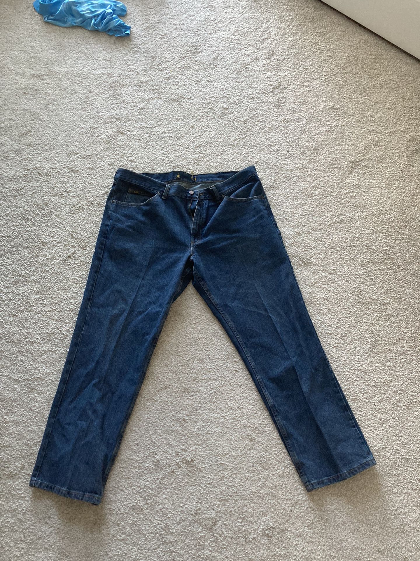 Mens Levi jeans 42/30