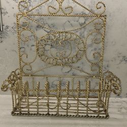 WALL HANGING METAL SHELF