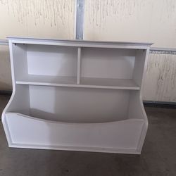 Kids toy box