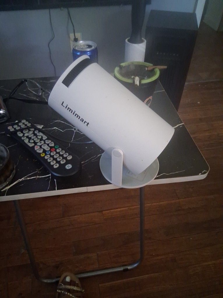 Limimart HY300 Projector