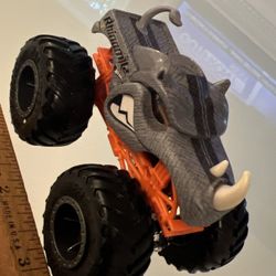 Hot Wheels 1/64 Diecast Monster Trucks Rhinomite