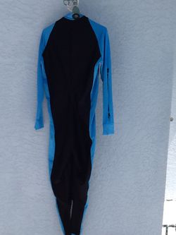 Diveskins wetsuit. Size L