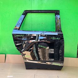 ESCALADE DOOR  2021 2022 2023 2024 2025