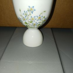 Gorgeous  Collectible  Egg Cup 