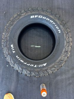 New BFGOODRICH ALL-TERRAIN T/A KO3 LT265/70R17 tire
