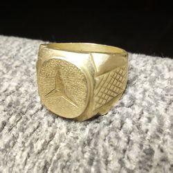 18k Gold Ring