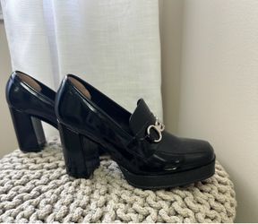 Heeled loafers (Size 7) NEW