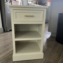 End Table / Night Stand 