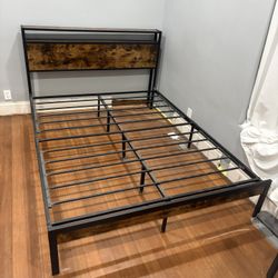 Wood and Metal Bed Frame Queen 
