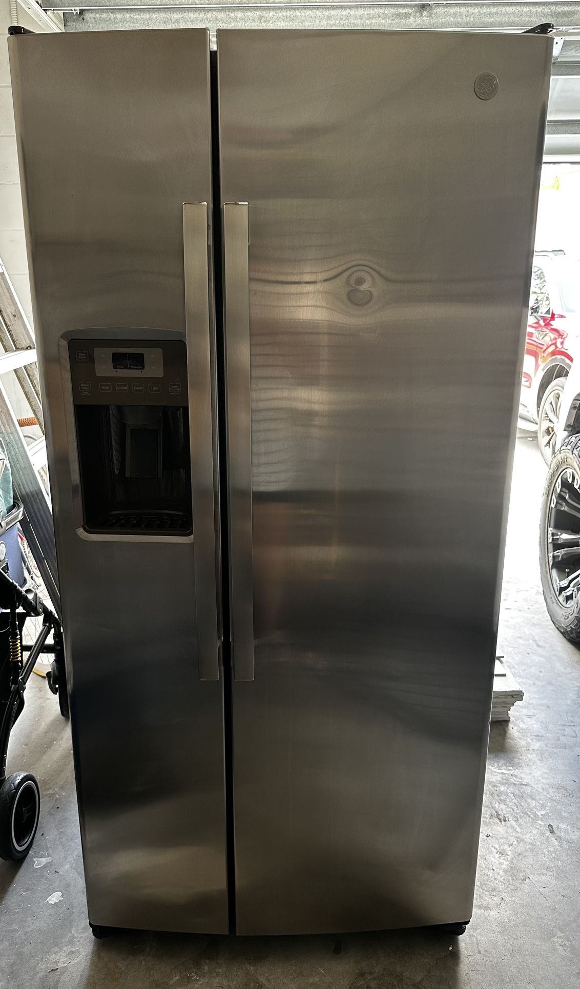 For Sale GE ENERGY STAR 25.3 Cu. Ft. Side-By-Side Refrigerator