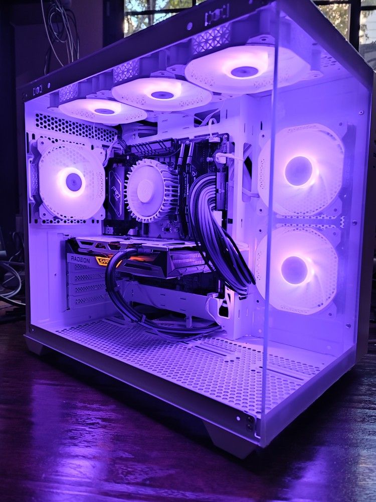 White RGB Gaming PC 12400F RX 6600XT