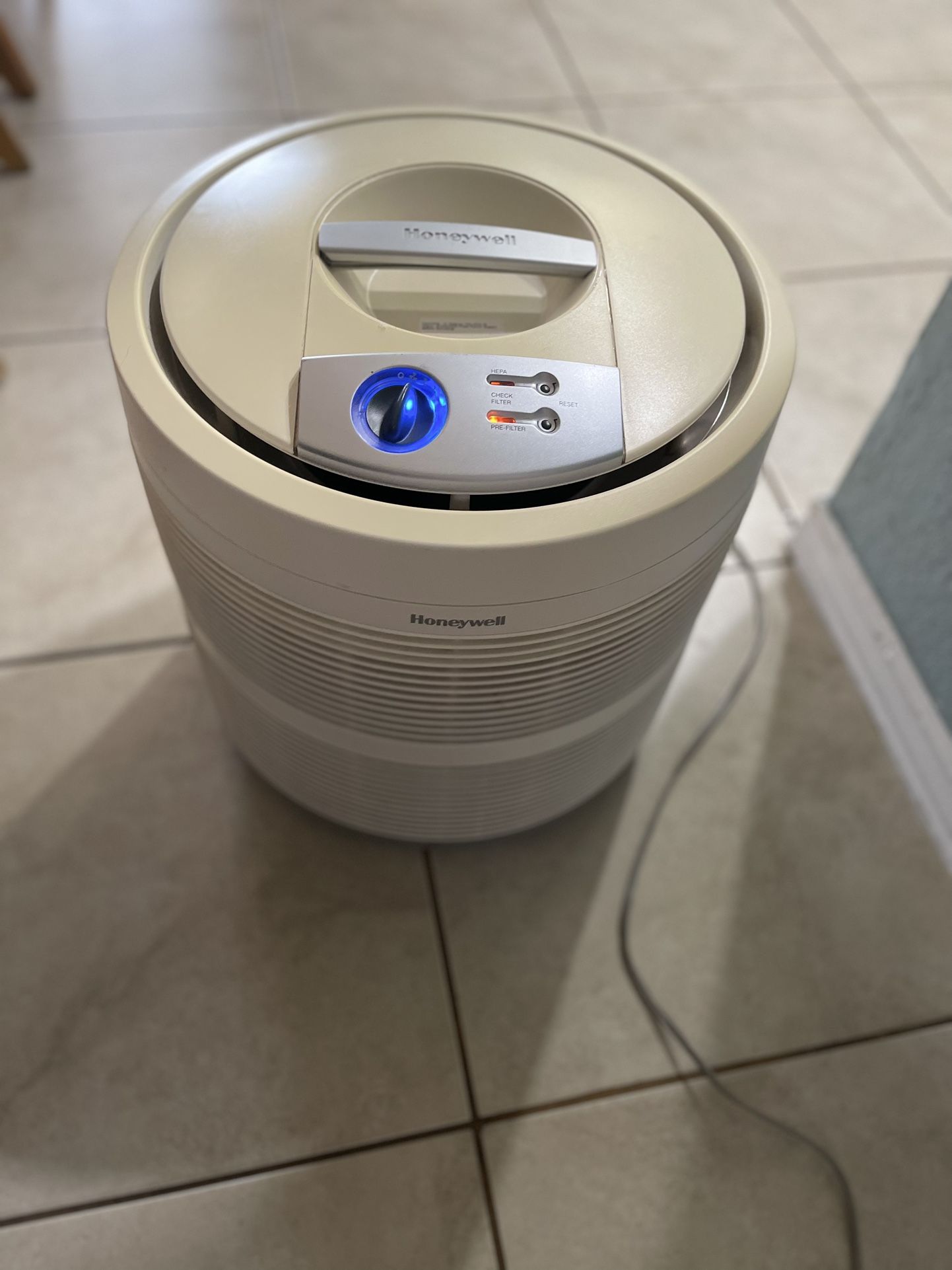 Honeywell HEPA filter Air Purifier