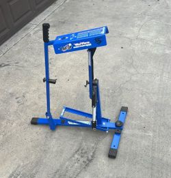 Louisville Slugger Pitching Machine