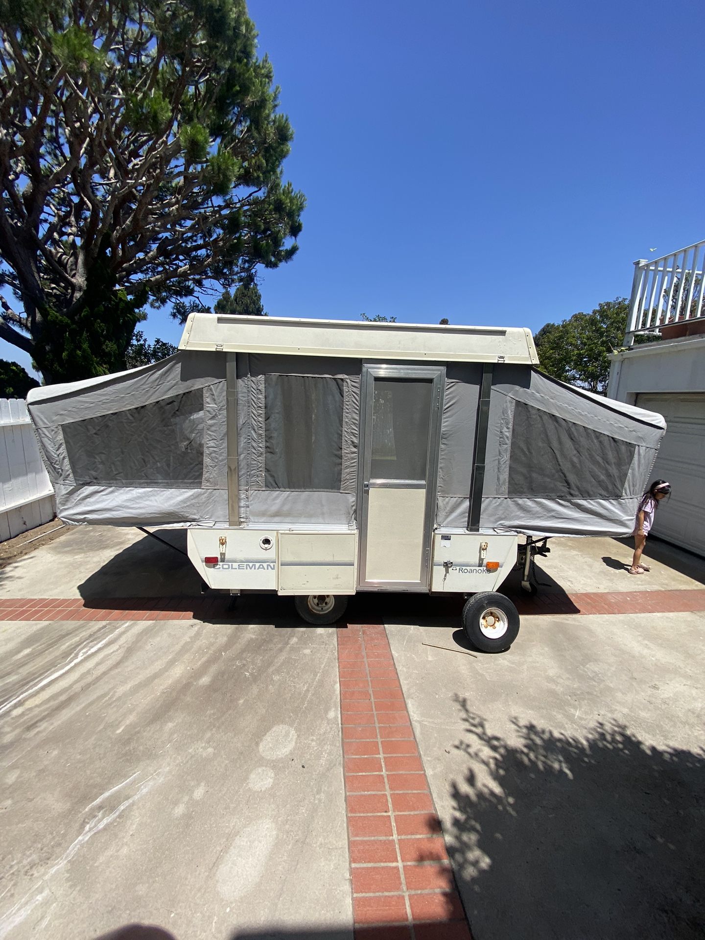 1991 Coleman Roanoke Pop Up Camper 