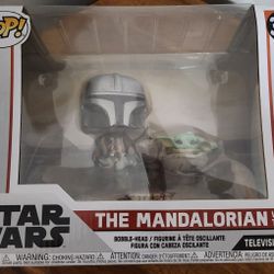 Funko Pop! Moment Star Wars The Mandalorian with The Child
