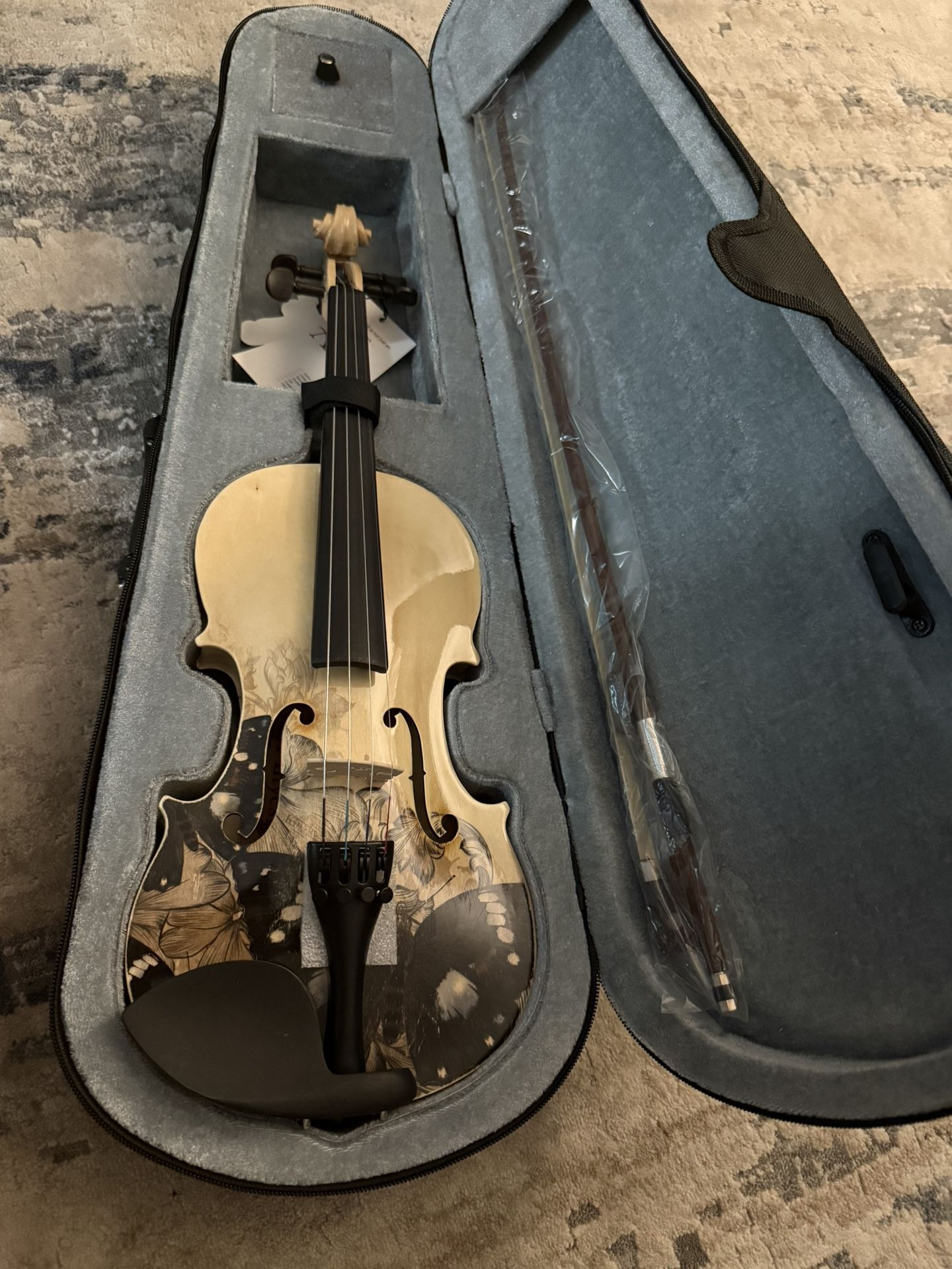 NEW Aliyes 1/2 size Violin!!!