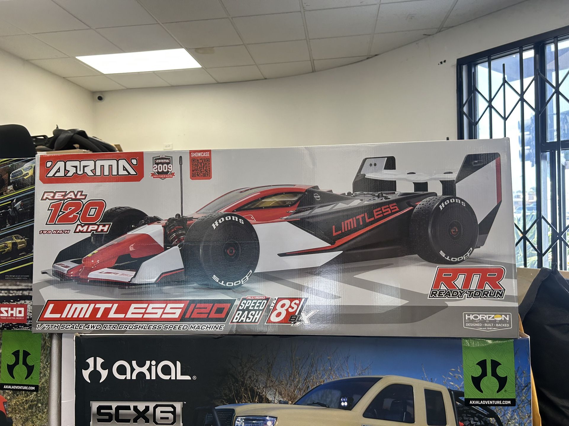Arrma Limitless 120 1/7 8S Speed RC Car