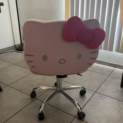 Hello Kitty Impressions Vanity Chair