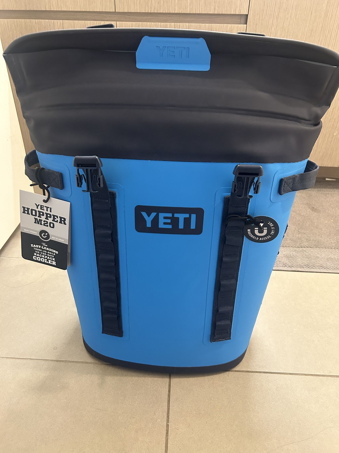 Yeti Hopper M20 Backpack Cooler Blue