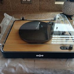 House Of Marley Revolution
Bluetooth Turntable/Record Player 
