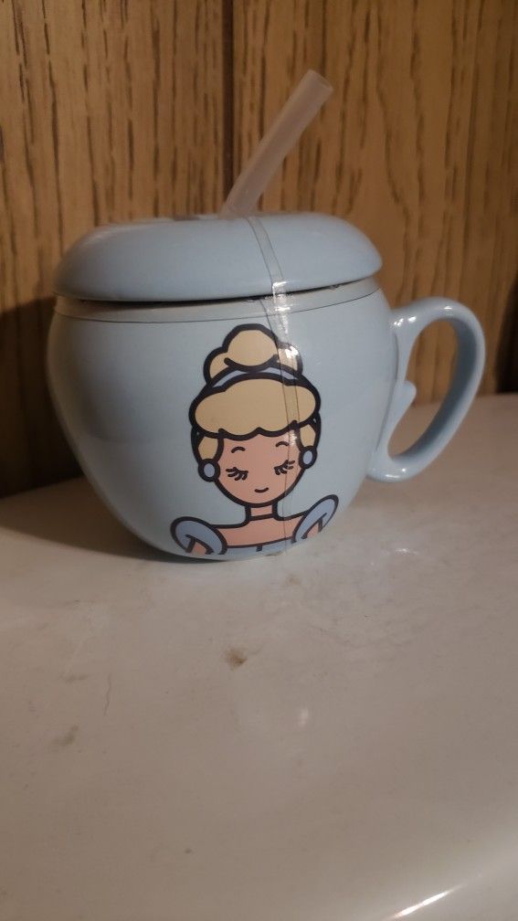 New Disney rapunzel Princess rapunzel ceramic cup with lid and straw