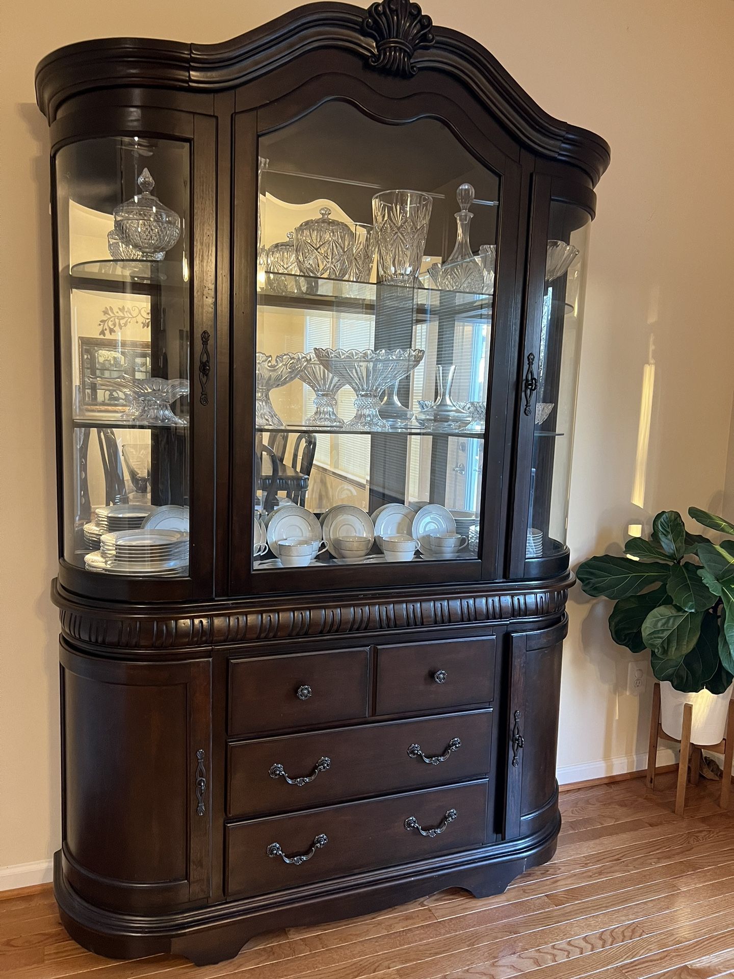 China cabinet