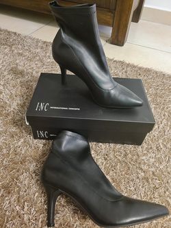 INC Black Pointed Toe Boot/Heel