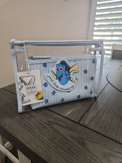 Disney Dory Cosmetic Bag Set 