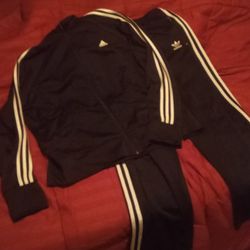 Adidas Outfit In Excellent Condition 