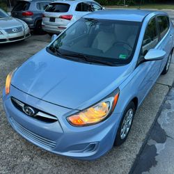 2012 Hyundai Accent