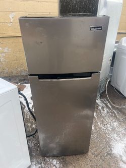 magic chef stainless steel top freezer refrigerator 24" wide