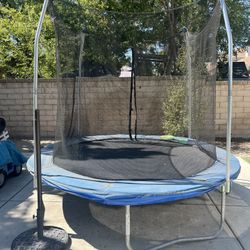8 Ft Outdoor Round Trampoline With Manual And Tools