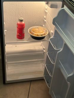 Mini fridge