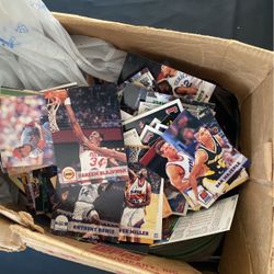 Totally Collection Of Mint Condition S’port Cards   ( Basketball , Baseball, Hokey  And Football 