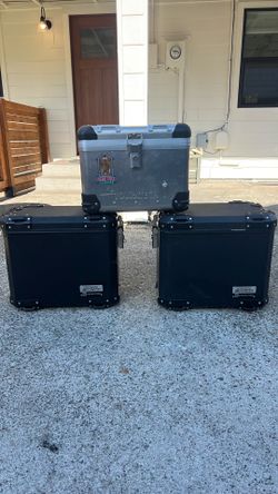 Hard luggage  (Moose Racing & Touratech) for adventure motorcycle