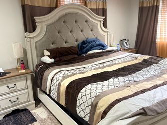 Bed room set brand new