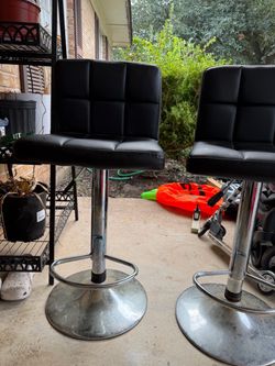 2 Chairs