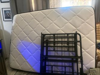 Full size bed