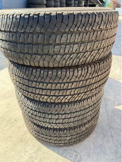 275/65r20 Michelin  tires en Excelentes Conditiones de Vida Las 4