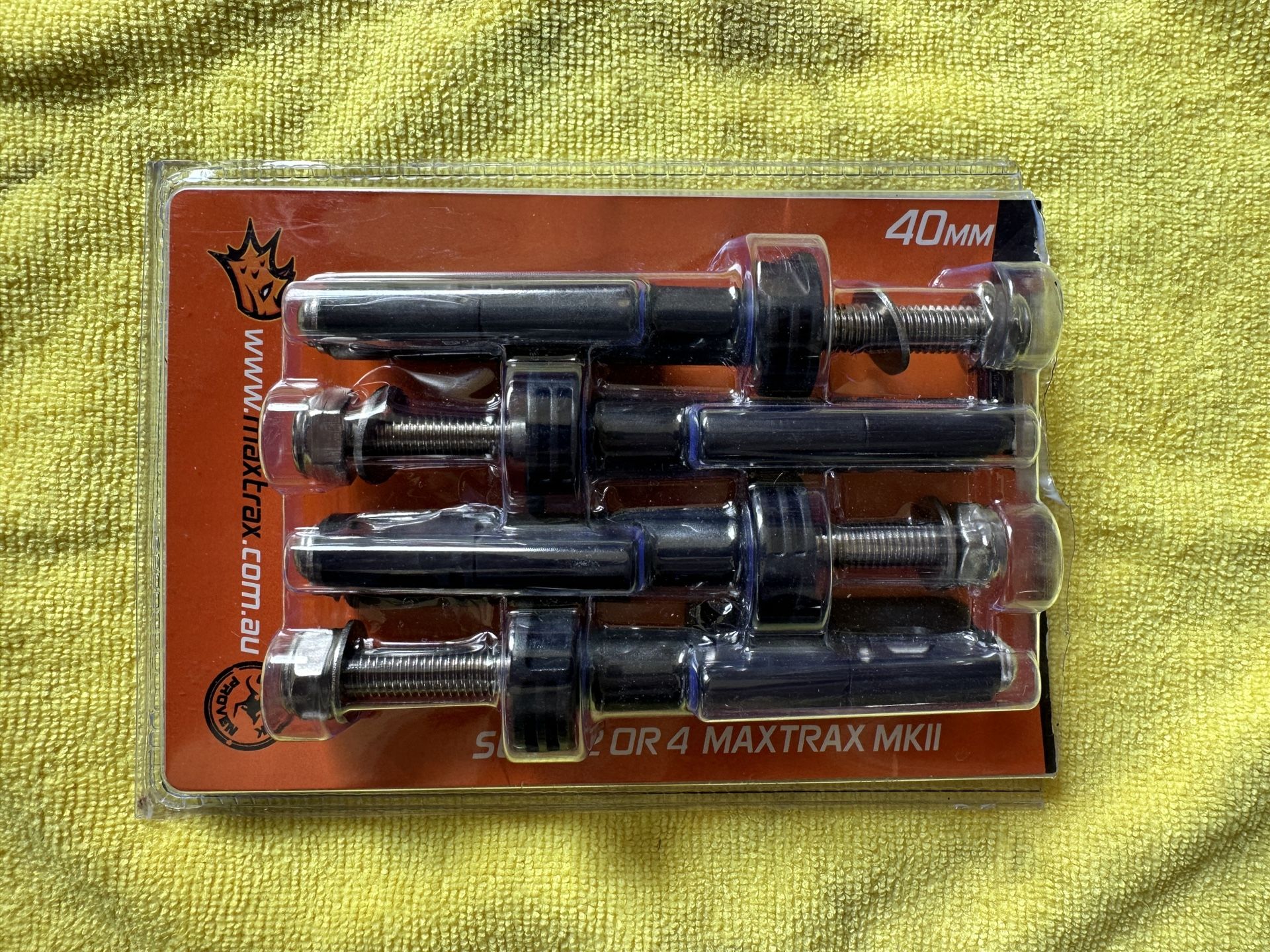 Maxtrax 40mm Traction Board Mounting Pins