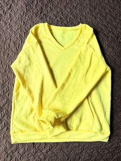 Yellow V-Neck Long Sleeve Sweatshirt