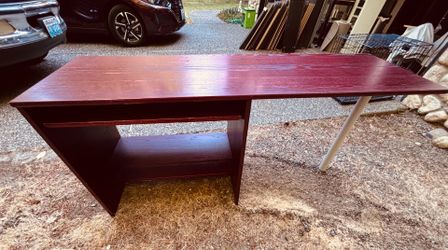 *FREE*Desk - Cherry Wood